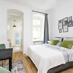 The Koburger Hh, Lovely 1 Bedroom With High Bed Up To 4 Ppl