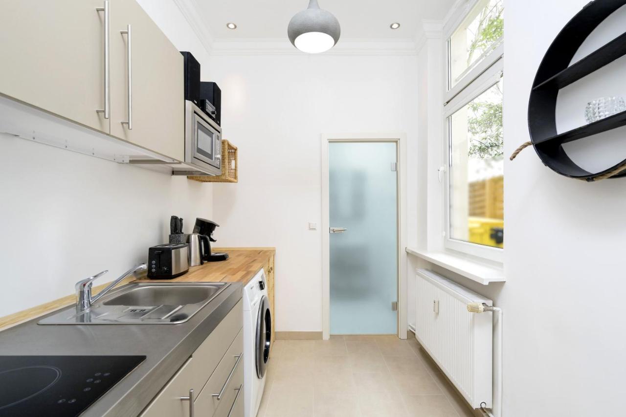 The Koburger Hh, Lovely 1 Bedroom With High Bed Up To 4 Ppl Berlijn