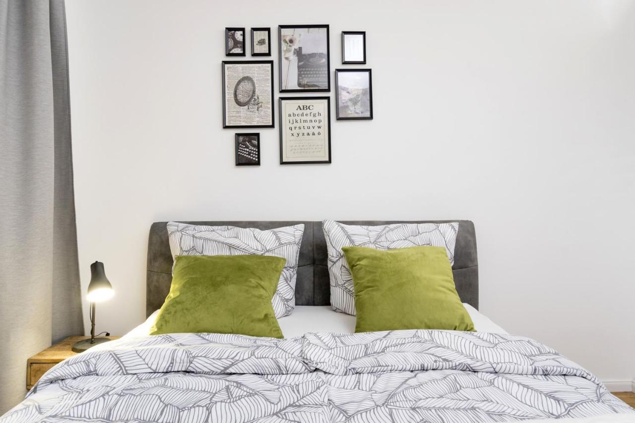 Appartement The Koburger Hh, Lovely 1 Bedroom With High Bed Up To 4 Ppl Berlijn